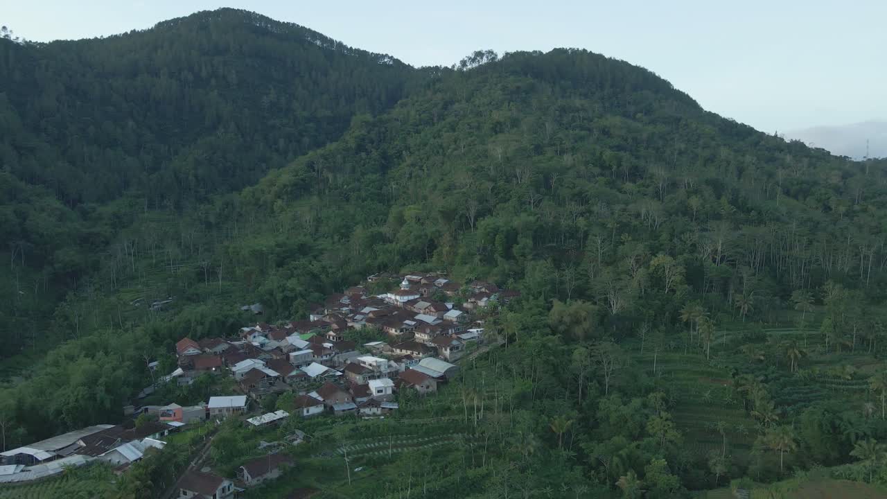 Paisagem rural indonésia e vídeos da natureza.