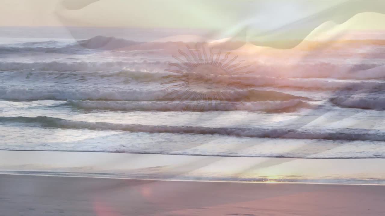 해변과 바다 파도에 맞서 아르헨티나  ⁇ 발을 흔드는 복합 비디오