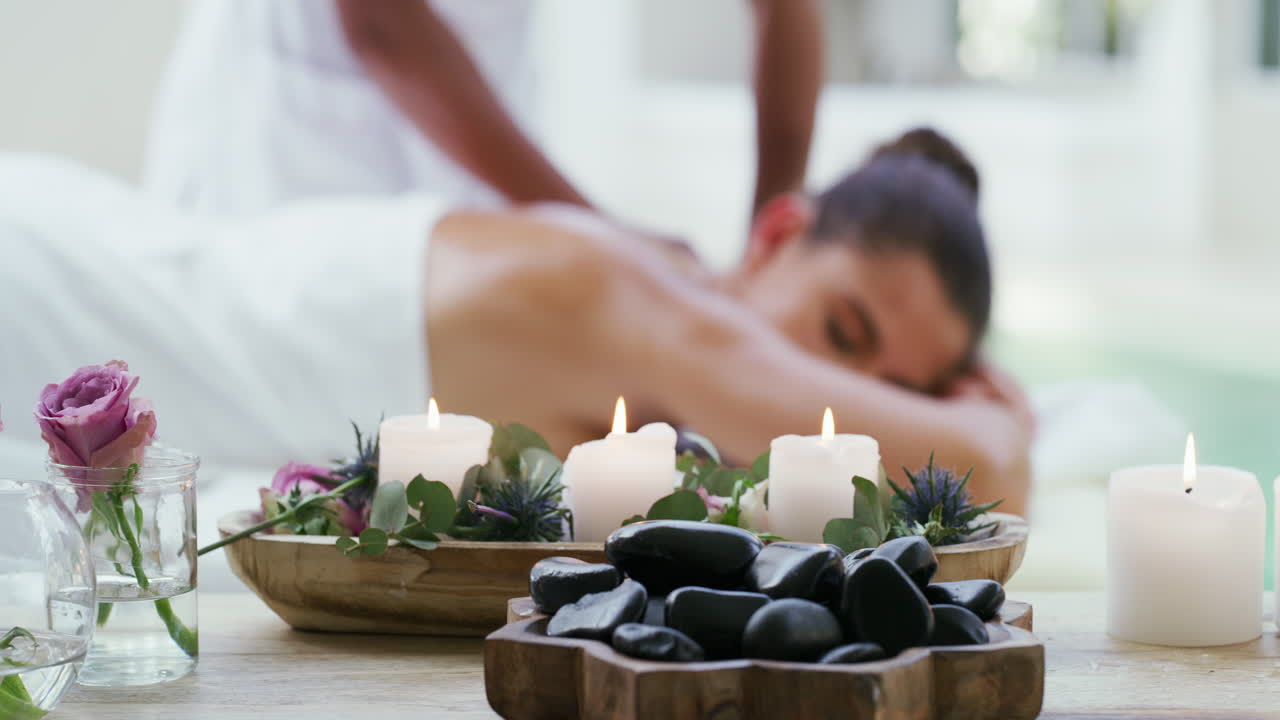 스파 에서 몸 과 감각 을 활기차게 하십시오