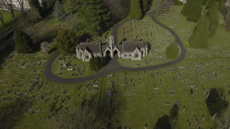 Church-Graveyard-Building-St-James-Cemetery,-Bath,-UK-Aerial-View