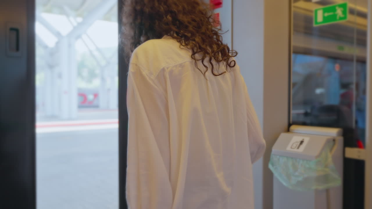 열차에 있는 여자