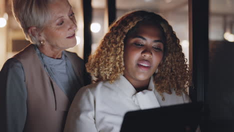 business women, mentor and collaboration