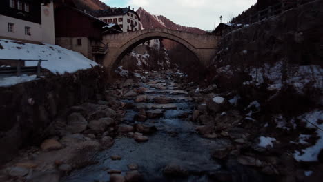 flug über den fluss binna im binntal