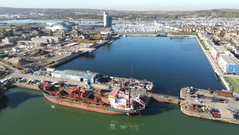 Muelle-En-El-Río-Medway-Imágenes-De-Drones-De-La-Isla-De-St-Marys