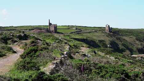 la famosa ubicación de la mina de estaño y cobre de poldark conocida como ocio de la pápula
