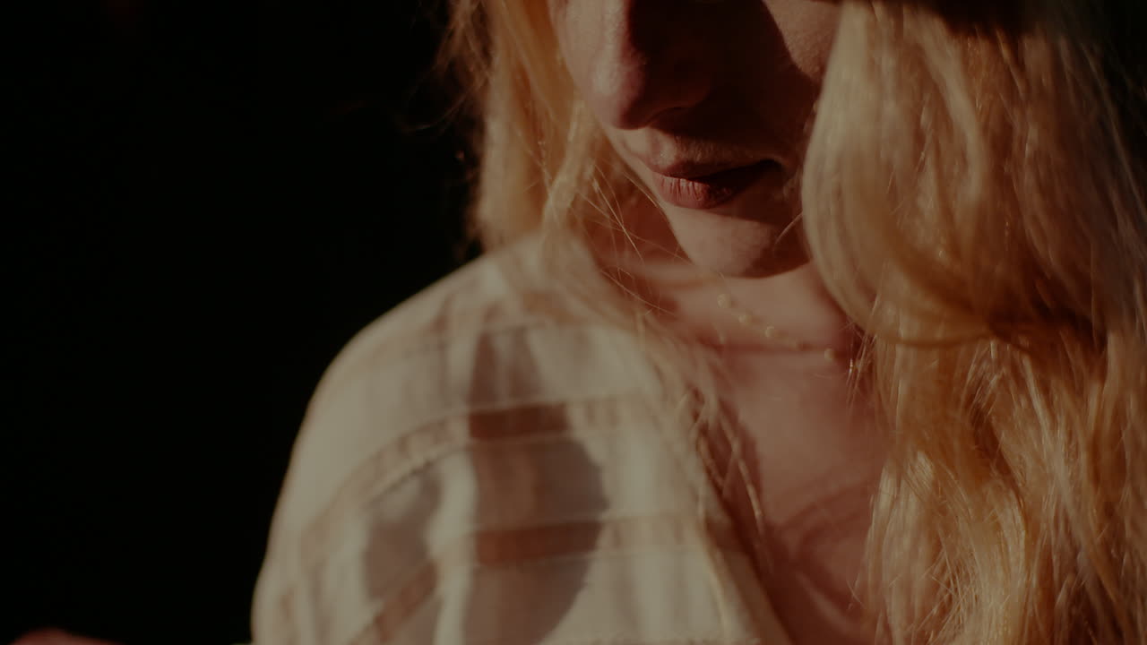 retrato de pareja amorosa hippie joven relación de amor emocional 6