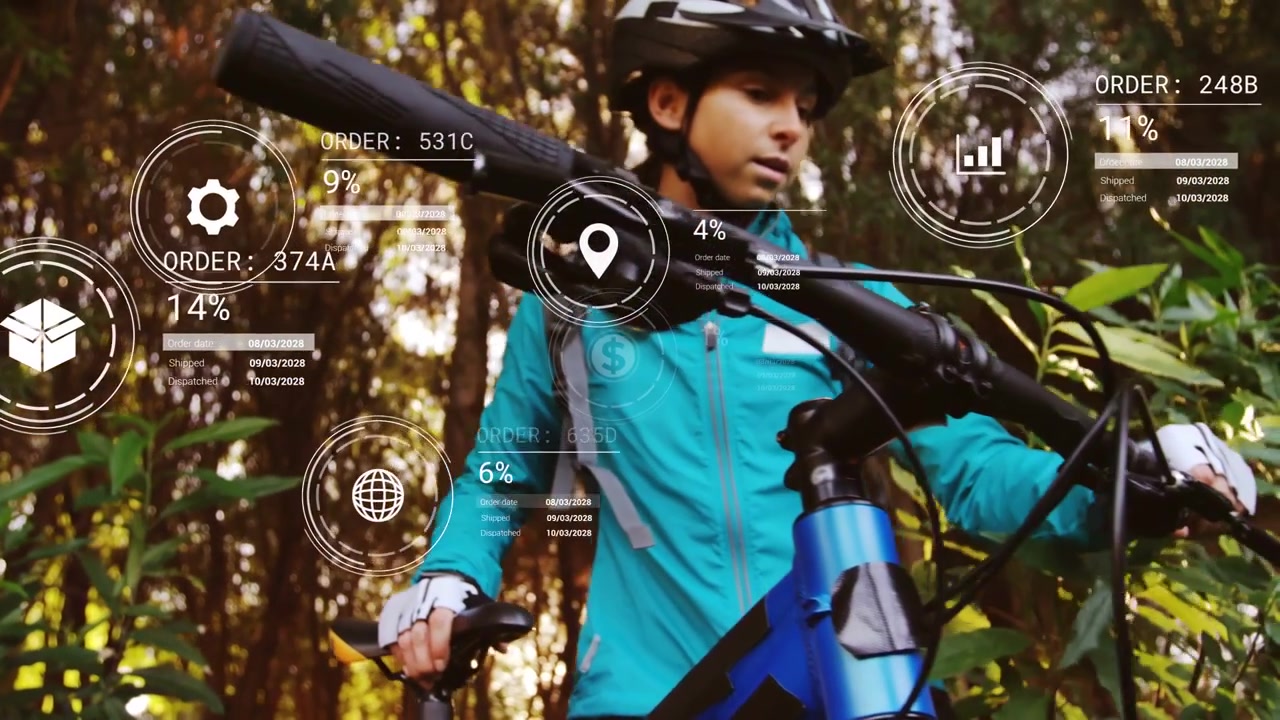 Ciclista donna che scansiona e regola la presa, con un HUD che si espande sulla bici mostrando dati di navigazione.