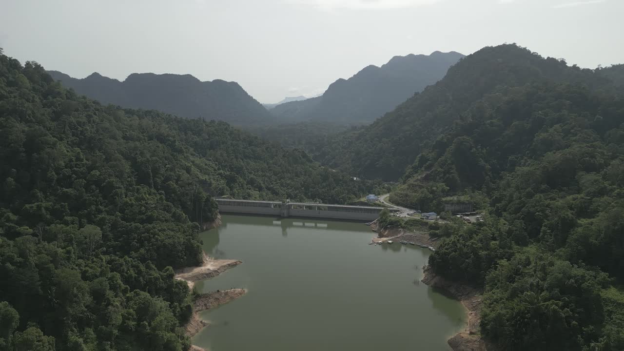 Bengoh Dam,Sarawak-Kalimantan borders,with a scenic boat ride to Bengoh Dam by Susung Waterfall and other cascading wonders, drawing local resemblance to the junglesof "Jurassic World."