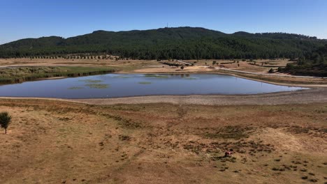 Lago-Buldan-Cámara-Lenta-Alejándose