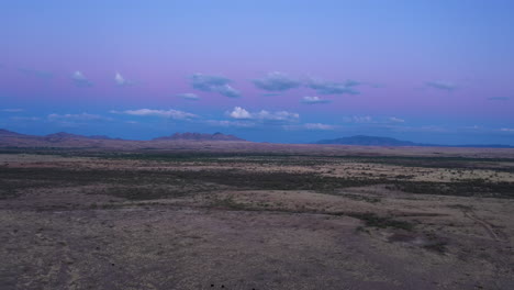 Sonoita-Arizona-Tierras-De-Cultivo-Al-Atardecer,-Vuelo-De-Drones