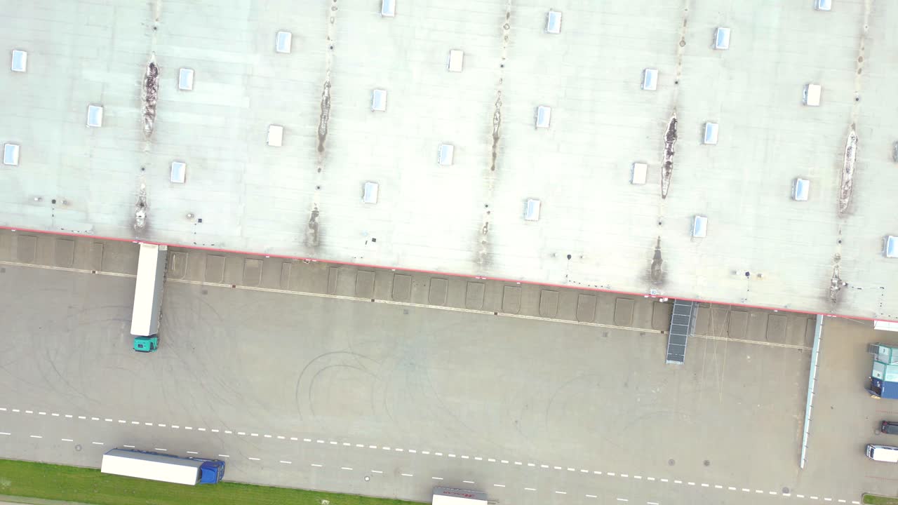 vista aérea del almacén de mercancías