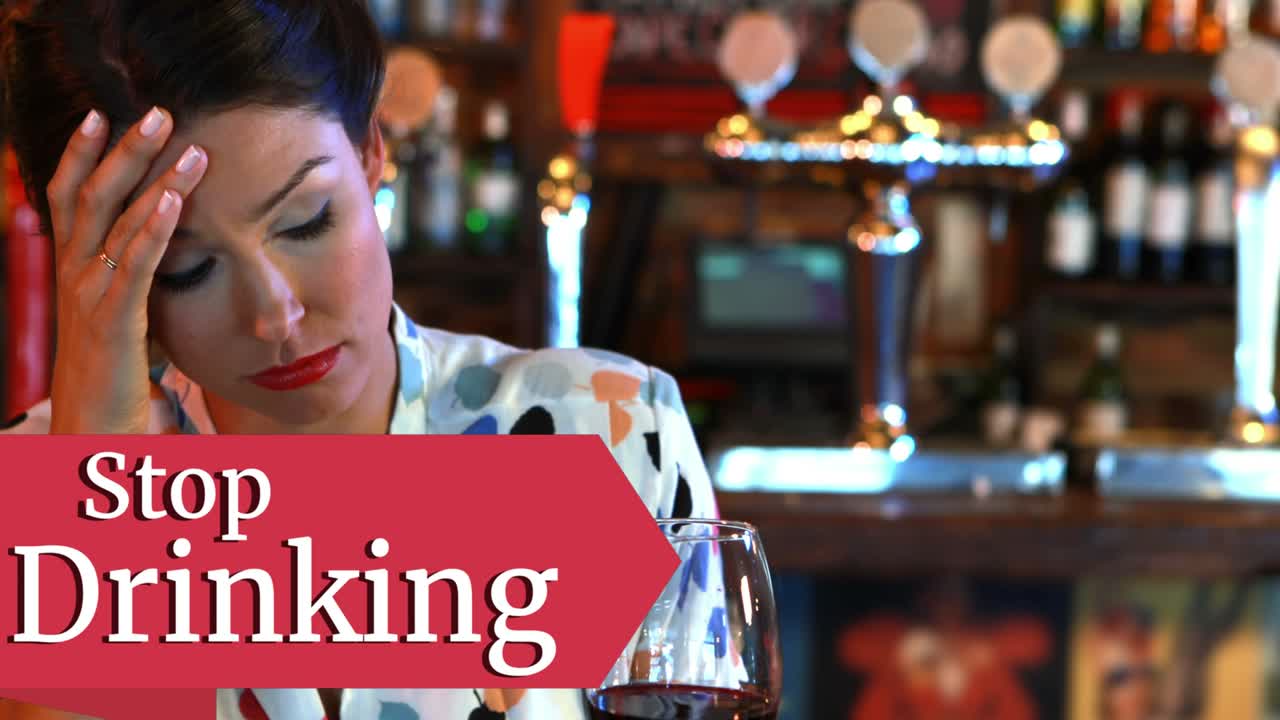 바에 있는 백인 여성에 대한 음주 중단 문자의 애니메이션