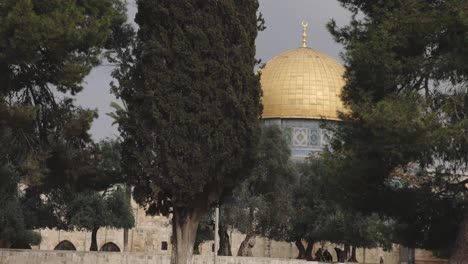 Dome-of-the-rock-in-in-Jerusalem