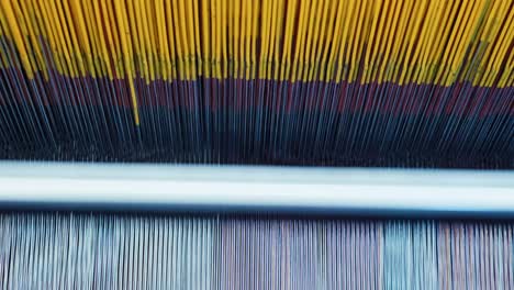 fábrica de alfombras, producción de alfombras, hilos sintéticos para tejer telar-7