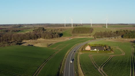 Hierba-Verde-Y-Bosques-En-Un-Campo-De-Golf-Imágenes-De-Drones