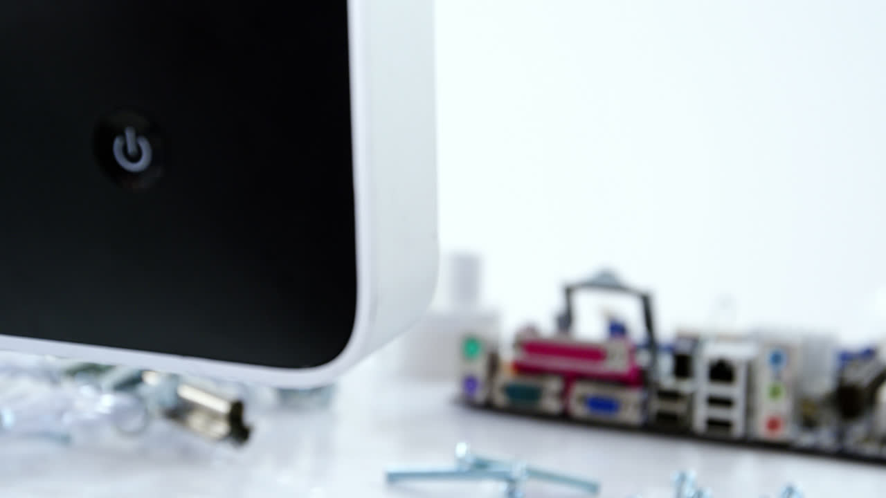 컴퓨터 모니터 및 수리 부품의 클로즈업