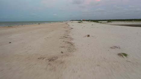 Puesta-De-Sol-En-La-Playa-De-Chuburná,-Península-De-Yucatán,-Kitesurf-2