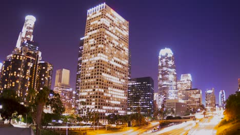 Eine-Wunderschöne-Zeitrafferaufnahme-Von-Downtown-Los-Angeles