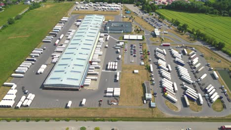 vista aerea del almacen de mercancias