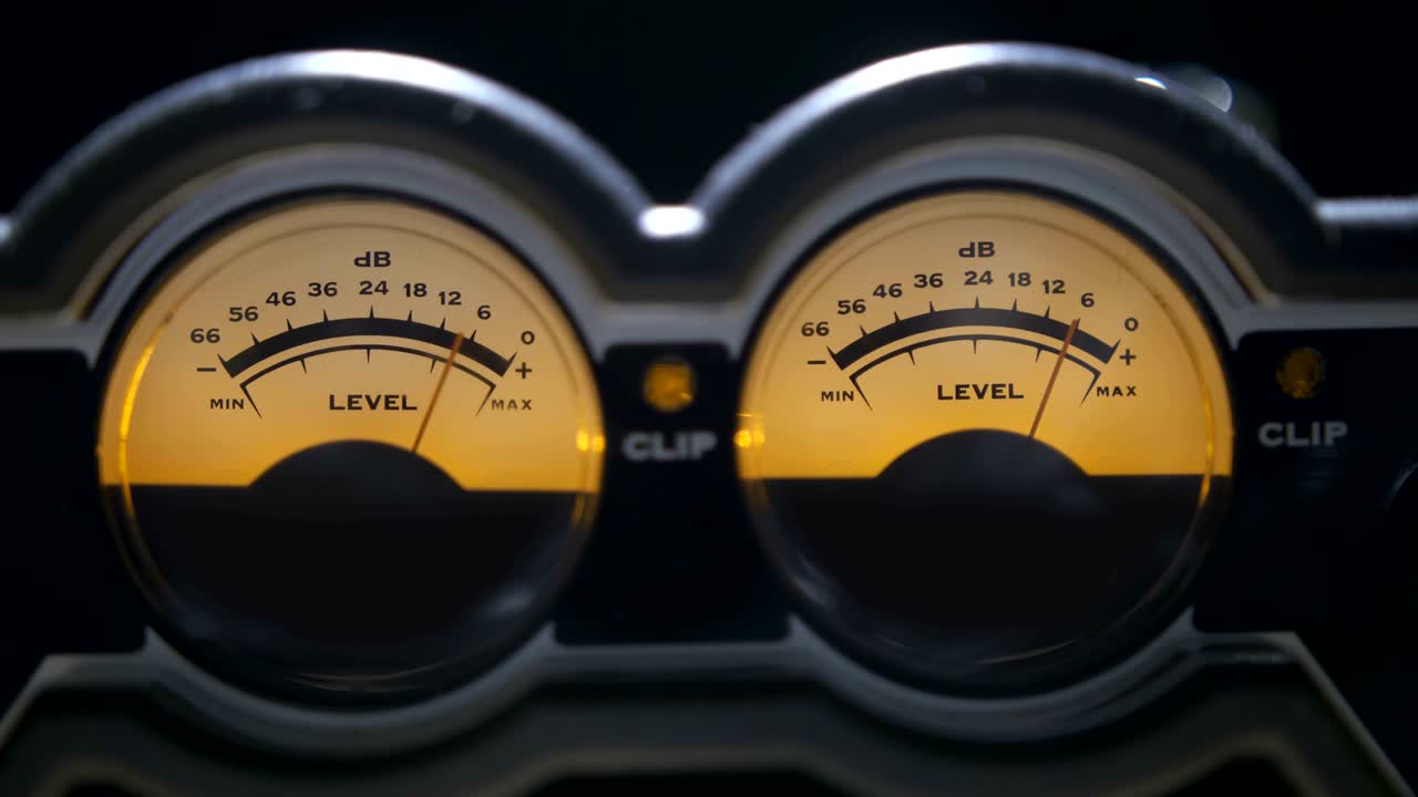 아날로그 릴에서 릴 vu 미터