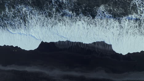 Reynisfjara-Beach---White-Foamy-Waves-On-Black-Sand-Beach-Of-Reynisfjara-Near-Vik-In-Southern-Iceland