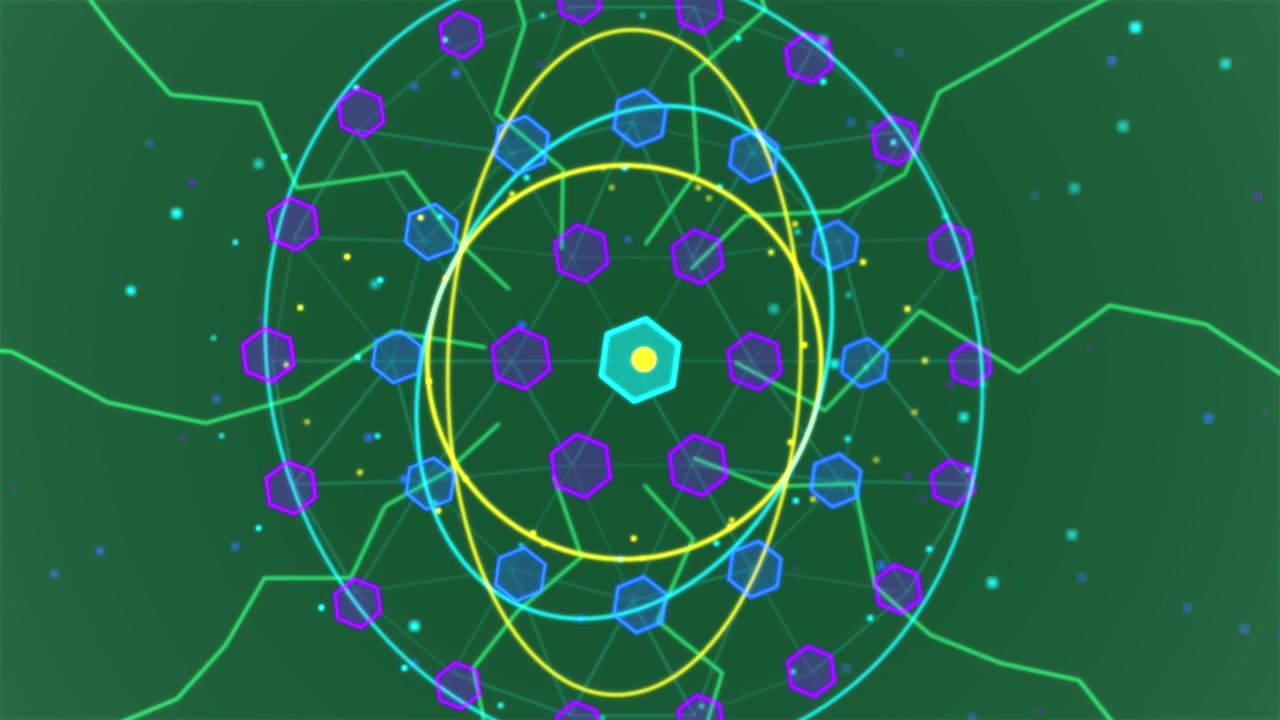 Cyan strek vises, mandala dannes, ringer roterer, noder pulserer, som HUD på gjennomsiktig felt.