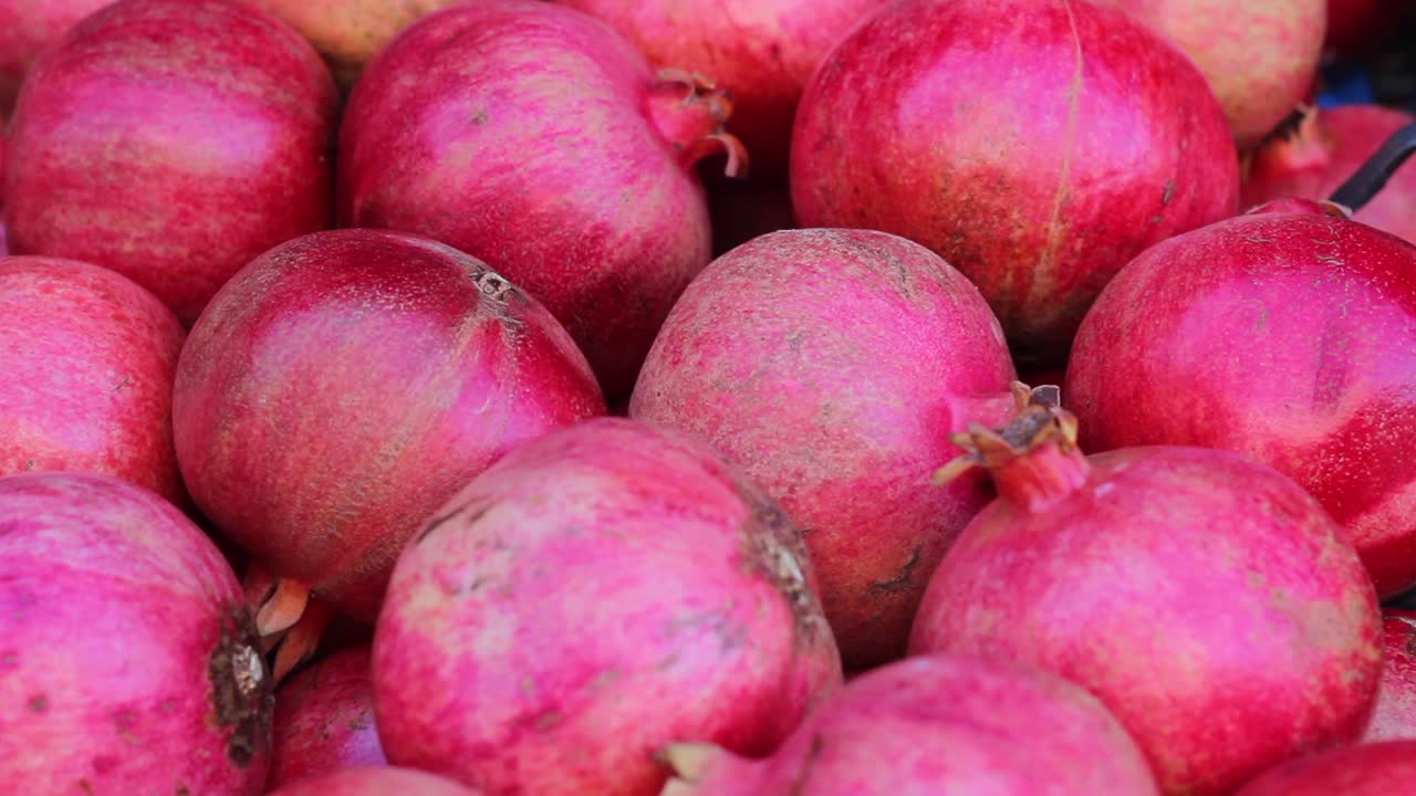 compras de frutas en una tienda de verduras 2