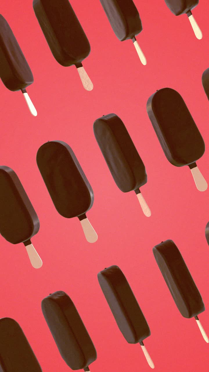 Loop continuo di barrette di gelato al cioccolato su sfondo rosso