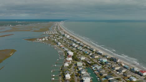 Coastal-living-town-in-Murrells-Inlet,-South-Carolina