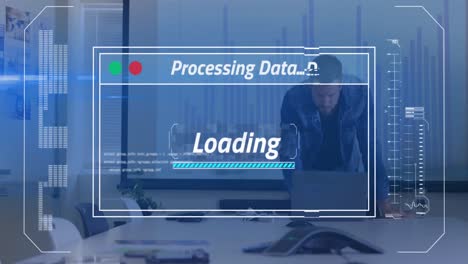 animación del procesamiento de datos sobre un hombre de negocios caucásico que usa una computadora portátil