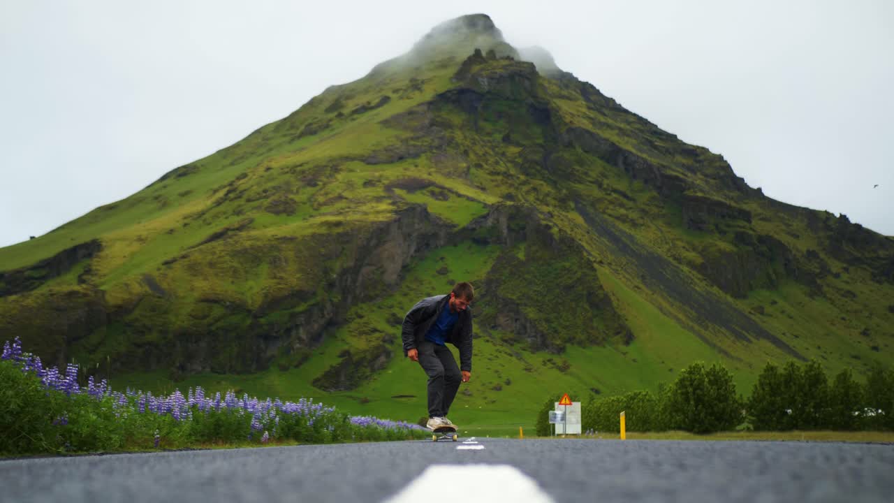Skateboardtrick i slow motion på Island
