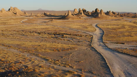 The-landscape-of-Trona-Pinnacles-bathing-in-beautiful-sunlight