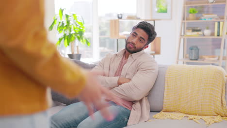 Angry-man-listening-to-woman-in-fight