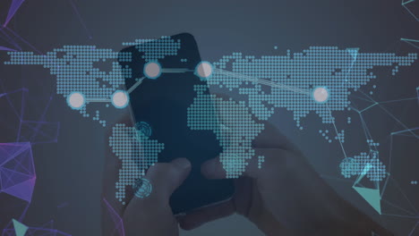 animación de una red de iconos digitales y un mapa sobre el hombre utilizando un teléfono inteligente