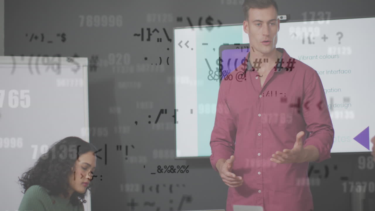 animación del procesamiento de datos sobre diversas personas de negocios que se reúnen en la oficina