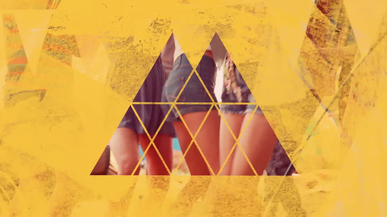personas bailando sobre el diseño de forma triangular contra el patrón de textura amarilla