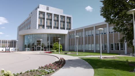 Oakland-County-Courthouse-in-Michigan-with-gimbal-video-walking-forward-wide-shot