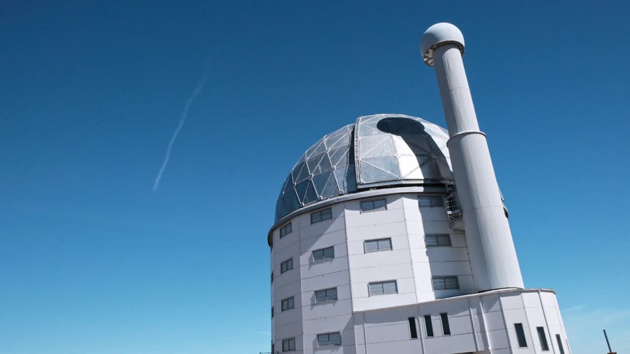 Large astronomical observatory in South Africa