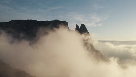 Orbit-drone-shot-of-the-sunset-in-Alpe