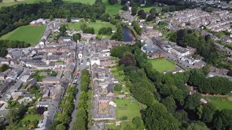 Appleby-In-Der-Westmorland-Marktstadt-In-Cumbria-England-Drohnenaufnahmen-Hoch-Pov