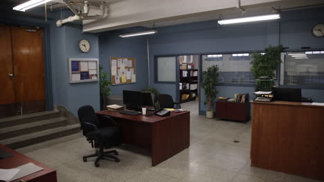 Panning-shot-of-an-empty-police-precinct-establishing-shot