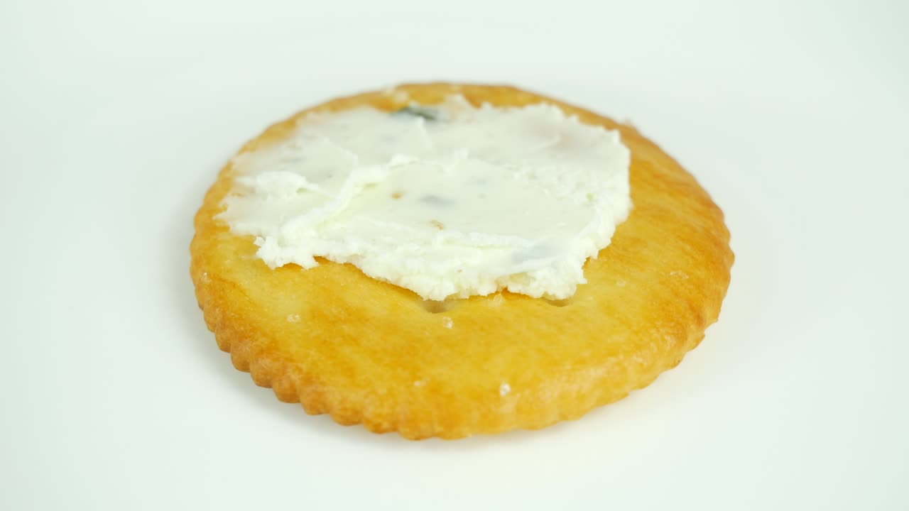 galletas redondas con queso de hierbas
