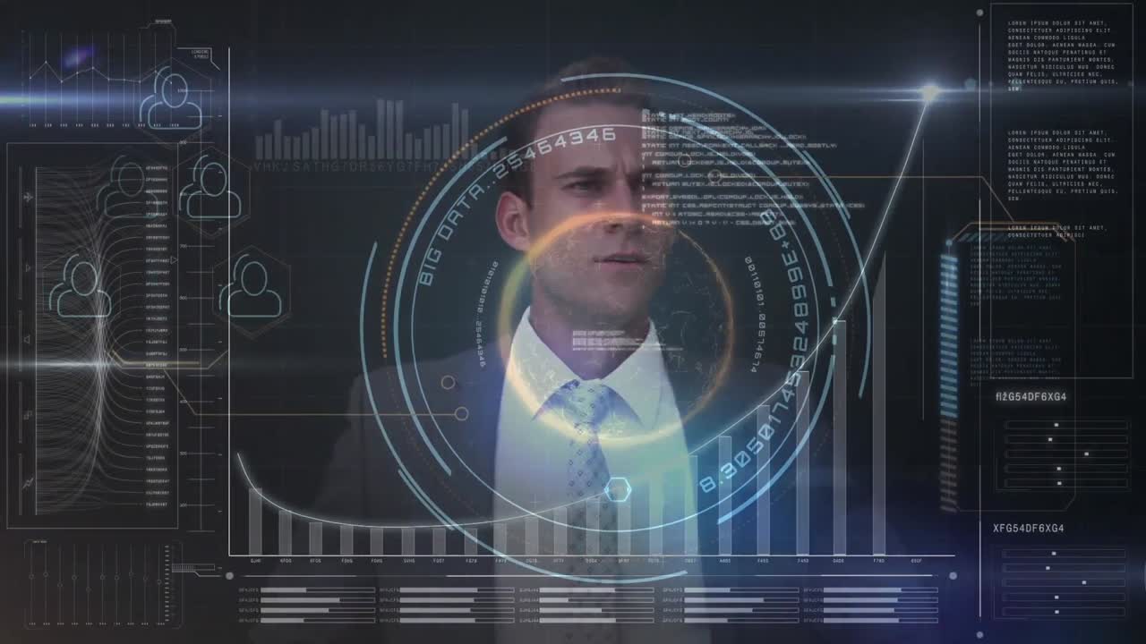 hombre de negocios usando pantalla digital