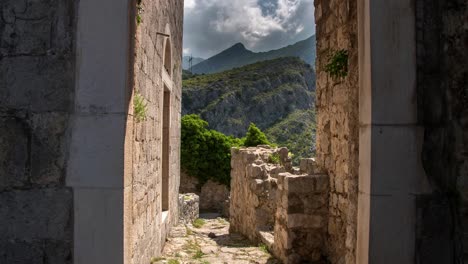 Ruinas-del-antiguo-bar-TL-4K-02