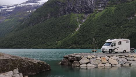 viaje de vacaciones en familia en autocaravana, viaje de vacaciones en autocaravana