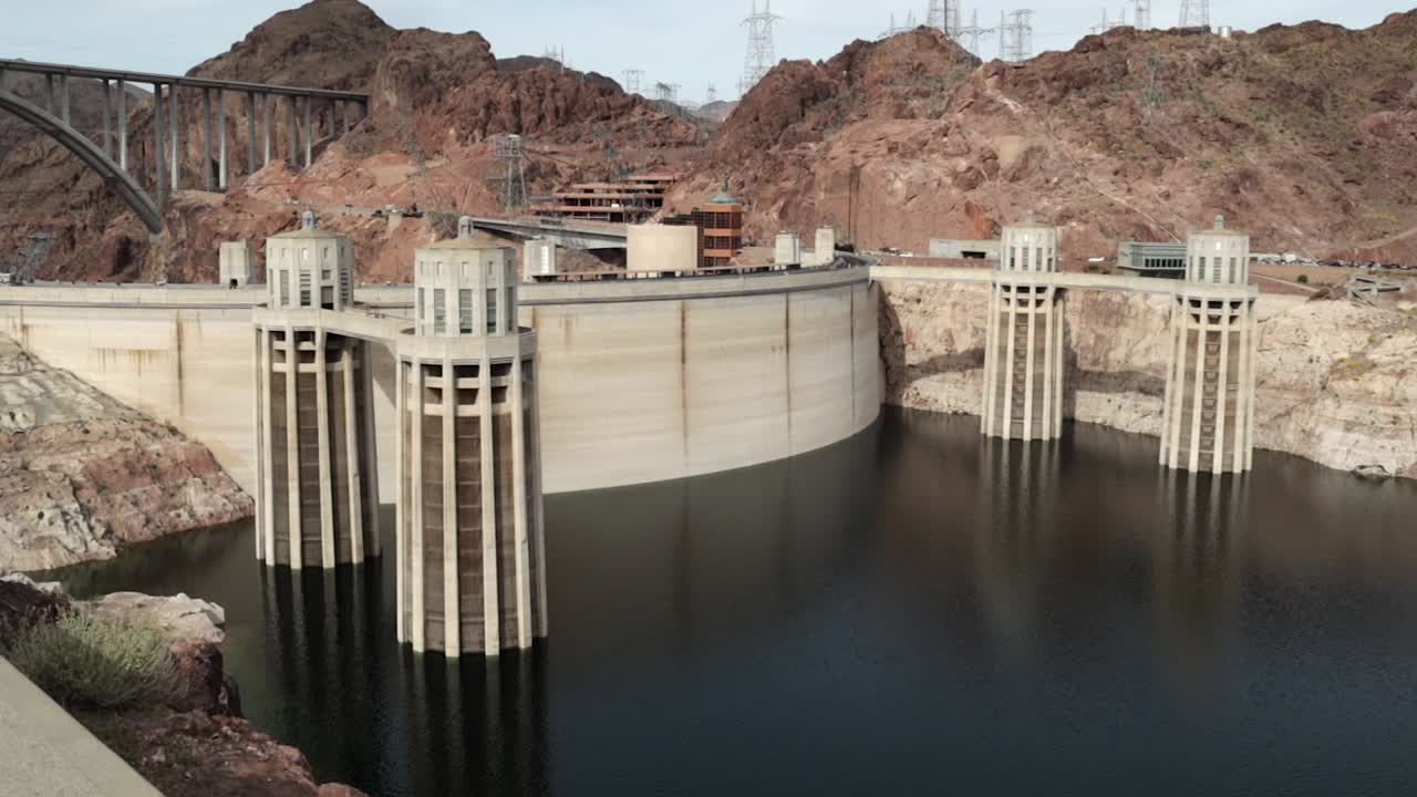 후버 댐 저수지 - 레이크 미드