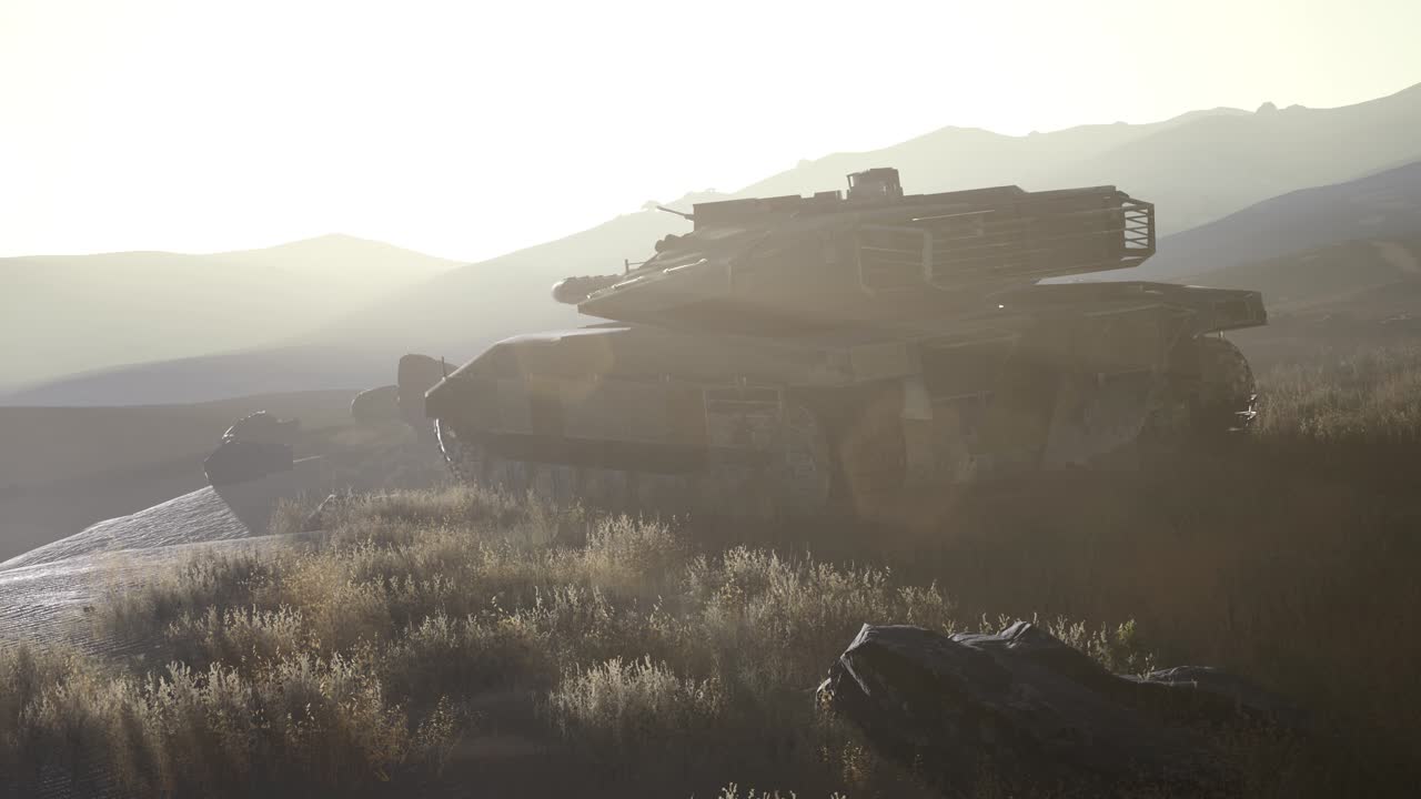 vecchio serbatoio arrugginito nel deserto al tramonto
