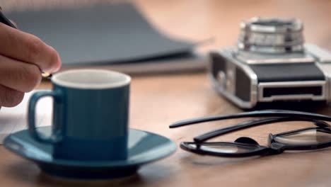 View-of-a-casual-business-desk