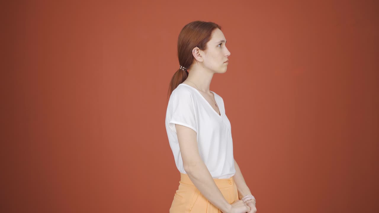 상처받은 여성입니다.