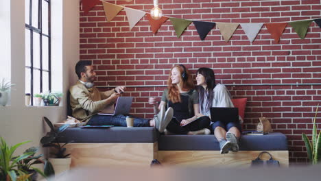 Imagen-De-Teléfono-Para-Amigas-Estudiantes